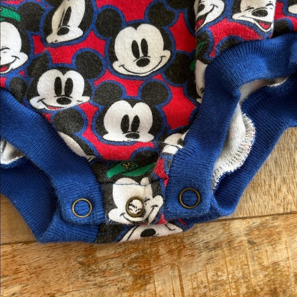 VTG Baby Mickey & Co onesie 12m - Picture 4 of 8